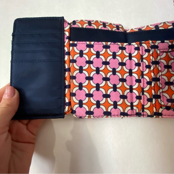 VERA BRADLEY RFID Riley Compact Foldable Wallet Love Me Daisy Pattern - pink - Picture 7 of 9